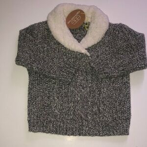 Egg by Susan Lazar sweater 🛍